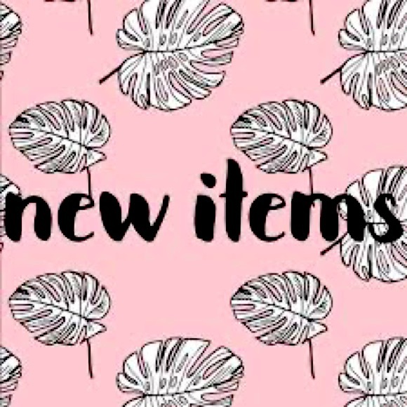 Thanks for taking the time to stop by my closet ❤️ - Picture 13 of 16